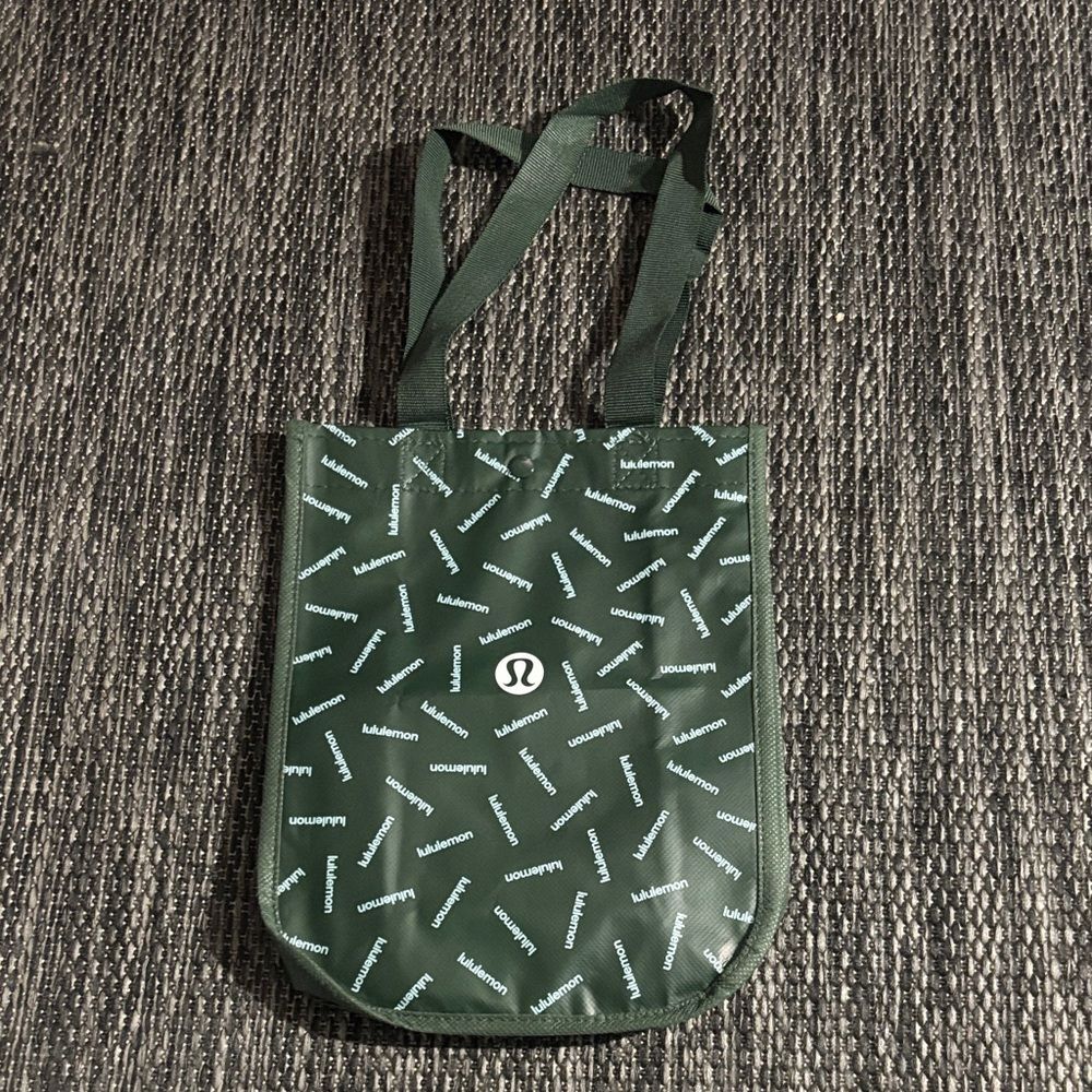 Lululemon reusable tote bag